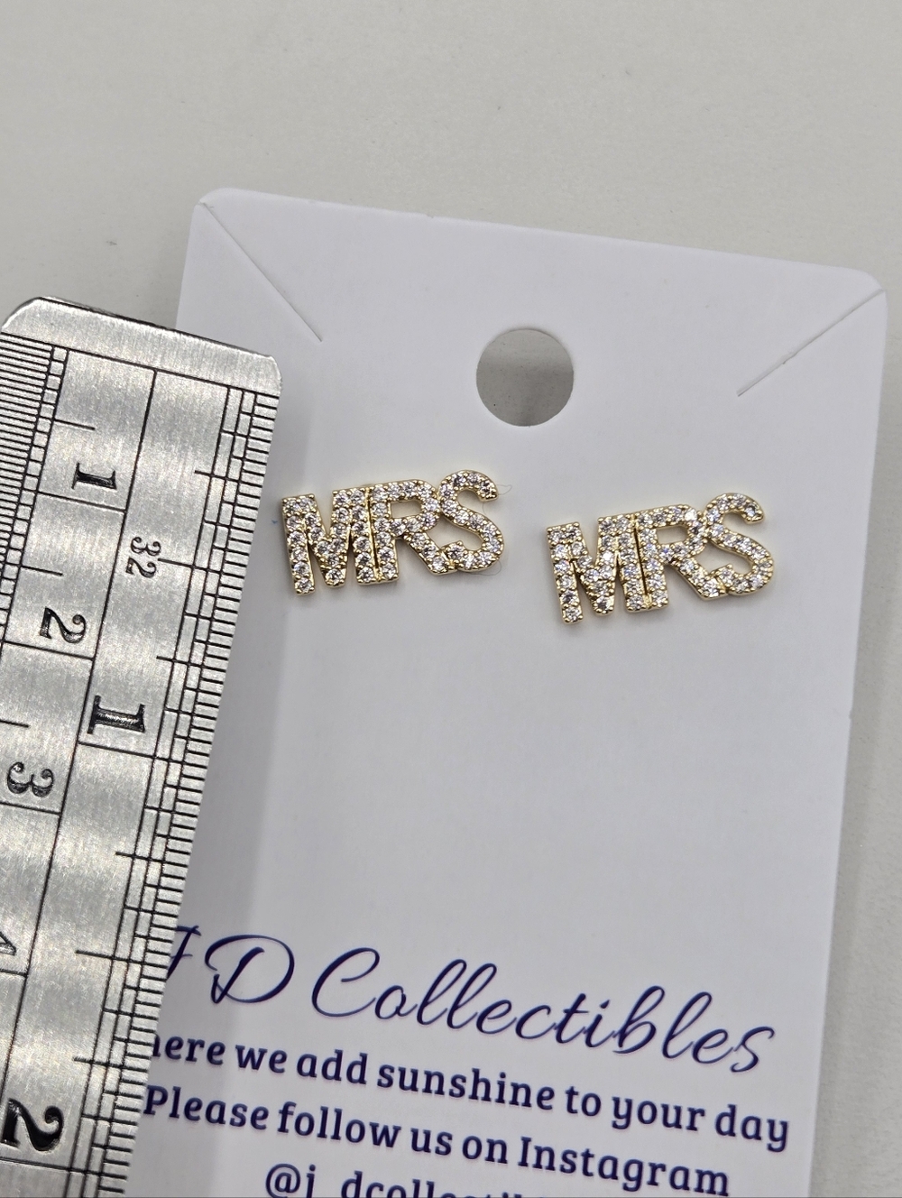 Swarovski Crystal Elements Gold MRS Earrings Anniversary Wedding Bridal Stud - Picture 5 of 5
